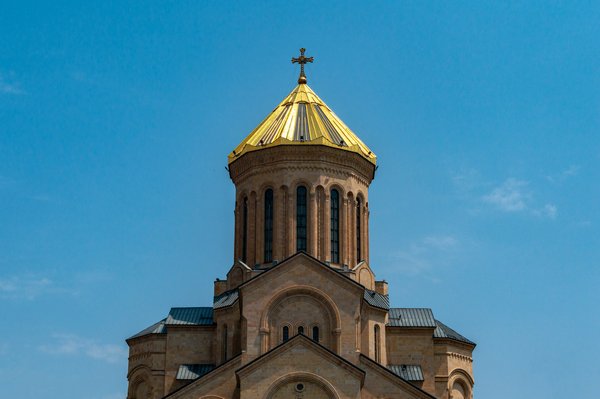 Comment organiser une visite des monastères perchés du Mont Athos, Grèce?